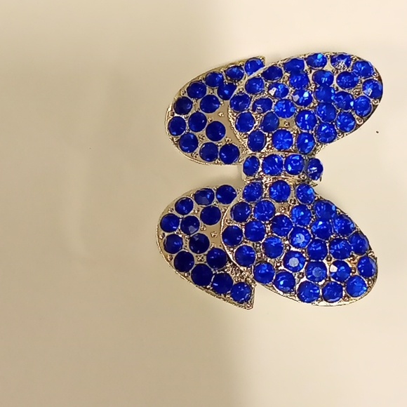 Big Bow Pin - Picture 4 of 4